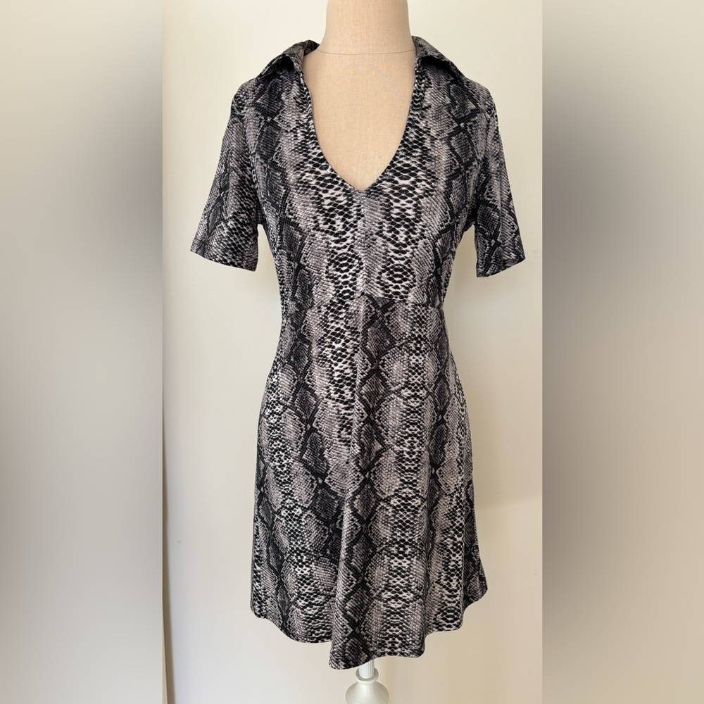 NWT Snakeskin Print Midi Dress With Low Plunge Collared Neckline, Medium.